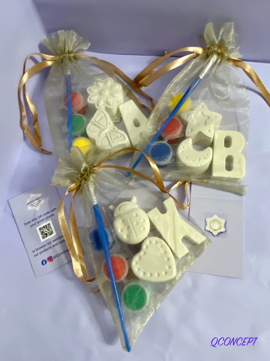 Customized gift bag painting kit - Birthday party ideas  for kids, Organza gift bags for craft party, DIY craft kits, back-to-school gifts.